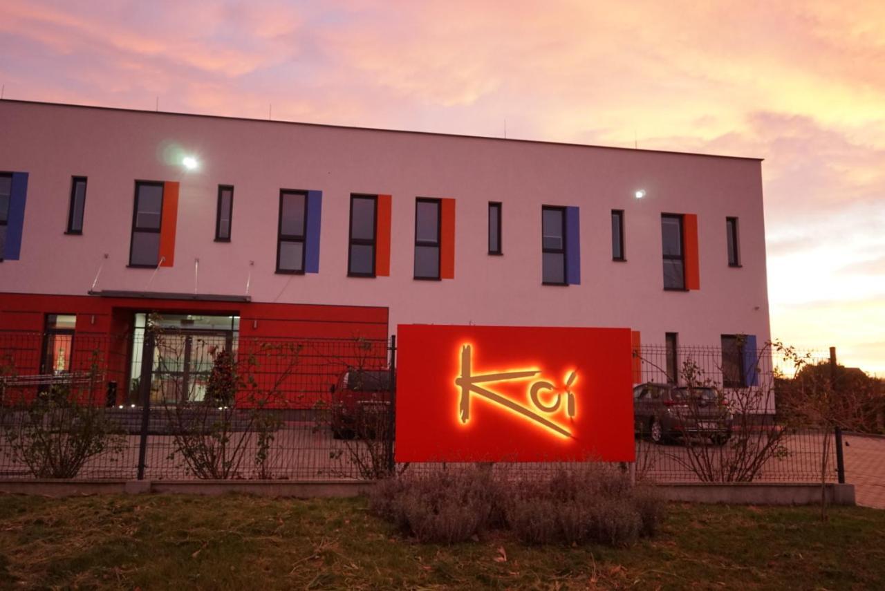Koi Restaurant And Guest House Żory Kültér fotó